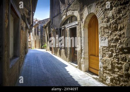 Strade del villaggio di Lautrec, Tarn, Francia, Europa Foto Stock