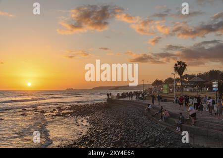 Tramonto al Paseo de Meloneras, Maspalomas, Gran Canaria, Isole Canarie, Spagna, Maspalomas, Gran Canaria, Isole Canarie, Spagna, Europa Foto Stock