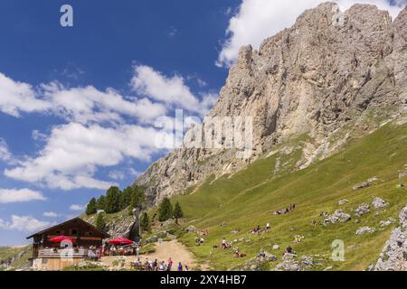 Vista sul Gruppo del Sasso Lungo delle Dolomiti Foto Stock