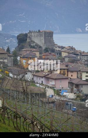 Castello di Tenno nel nord Italia sul Lago di Garda Foto Stock