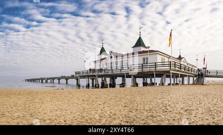 Il molo presso il resort imperiale di Ahlbeck sull'isola di Usedom Foto Stock