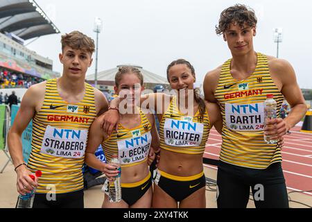 Fabian STRABERG (Recklinghaeuser LC), Jana Marie BECKER (Koenigsteiner LV) e Pauline RICHTER (1. LAV Rostock) e Cedric BARTH (SC Roennau 74), GERMANIA, 4x400 m staffetta mista PER, Leichtathletik, Athletics, U20 World Athletics Championships Lima 24, U20 Leichtathletik Weltmeisterschaften, 27/2024 Foto Stock