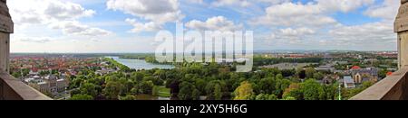 Vista panoramica dalla Torre del Municipio della città Vecchia, Hannover, bassa Sassonia, Germania, Europa Foto Stock