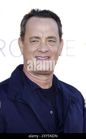 Tom Hanks alla prima di Los Angeles del 'Larry Crowne' tenuto al Grauman's Chinese Theatre di Hollywood il 27 giugno 2011. Credito: Lumeimages.com Foto Stock