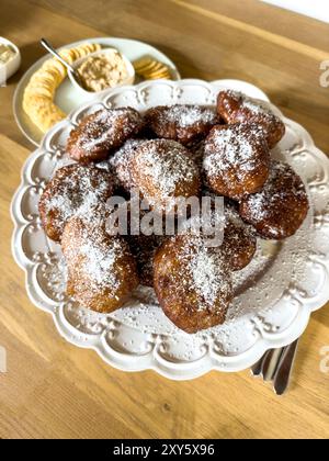 Koesisters sudafricani. Una tradizionale pasticceria del Capo Malese Foto Stock