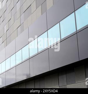 Facciata moderna nel centro di Magdeburgo in Germania Foto Stock