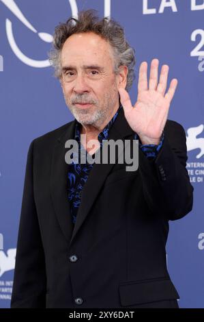 Tim Burton beim Photocall zum Kinofilm Beetlejuice Beetlejuice auf der Biennale di Venezia 2024 / 81. Internationale Filmfestspiele von Venedig in Palazzo del Casinò. Venedig, 28.08.2024 **** Tim Burton al photocall per il film Beetlejuice Beetlejuice alla Biennale di Venezia 2024 81 Mostra Internazionale del Cinema di Venezia al Palazzo del Casino di Venezia, 28 08 2024 foto:xD.xBedrosianx/xFuturexImagex beetlejuice 4867 Foto Stock