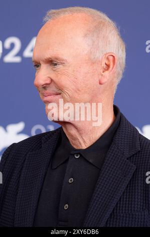 Michael Keaton beim Photocall zum Kinofilm Beetlejuice Beetlejuice auf der Biennale di Venezia 2024 / 81. Internationale Filmfestspiele von Venedig in Palazzo del Casinò. Venedig, 28.08.2024 **** Michael Keaton al photocall per il film Beetlejuice Beetlejuice alla Biennale di Venezia 2024 81 Mostra Internazionale del Cinema di Venezia al Palazzo del Casino di Venezia, 28 08 2024 foto:xD.xBedrosianx/xFuturexImagex beetlejuice 4883 Foto Stock