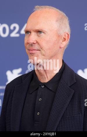 Michael Keaton beim Photocall zum Kinofilm 'Beetlejuice Beetlejuice' auf der Biennale di Venezia 2024 / 81. Internationale Filmfestspiele von Venedig in Palazzo del Casinò. Venedig, 28.08.2024 Foto Stock