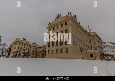 Vista invernale del castello di Praga, Repubblica Ceca Foto Stock