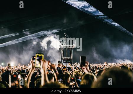 25 agosto 2024 - Leeds, Regno Unito: Fred torna in prima pagina la serata di chiusura del Leeds Festival 2024 Foto Stock