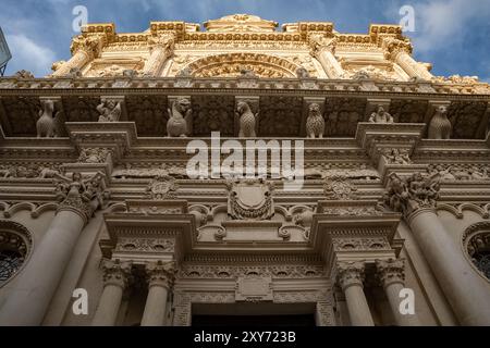 Lecce, Italia. 20 agosto 2024. Vista frontale della Basilica di Santa Croce a Lecce, Italia. Credito: SOPA Images Limited/Alamy Live News Foto Stock