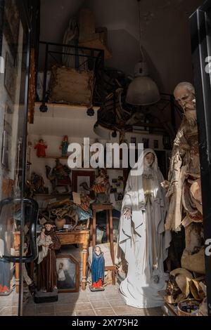 Lecce, Italia. 20 agosto 2024. Dettagli di un tipico MÃ¢laboratorio di cartapesta leccese a Lecce, in Italia. (Credit Image: © Andrea Gul/SOPA Images via ZUMA Press Wire) SOLO PER USO EDITORIALE! Non per USO commerciale! Foto Stock
