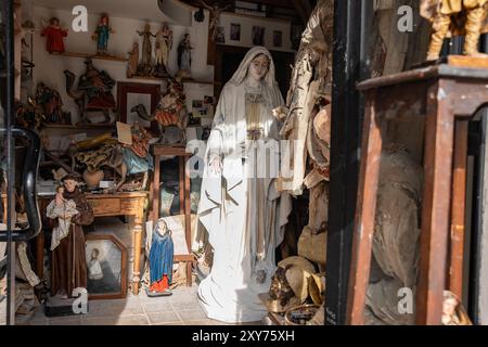 Lecce, Italia. 20 agosto 2024. Dettagli di un tipico MÃ¢laboratorio di cartapesta leccese a Lecce, in Italia. (Credit Image: © Andrea Gul/SOPA Images via ZUMA Press Wire) SOLO PER USO EDITORIALE! Non per USO commerciale! Foto Stock