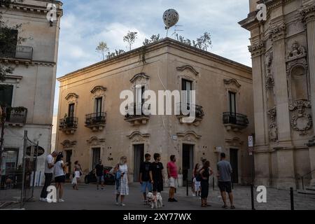Lecce, Italia. 20 agosto 2024. Palazzo dedicato all'arte del cartapesta Lecce mâché a Lecce, in Italia. (Foto di Andrea Gulí/SOPA Images/Sipa USA) credito: SIPA USA/Alamy Live News Foto Stock