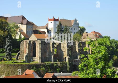 Bautzen, con vista sull'Ortenburg. Bautzen, con vista a Ortenburg, Die Ruine der Nikolaikirche a Bautzen. Le rovine della chiesa di San Nicola a B. Foto Stock