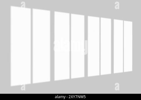 Ombreggiatura della finestra su sfondo bianco della parete Foto Stock