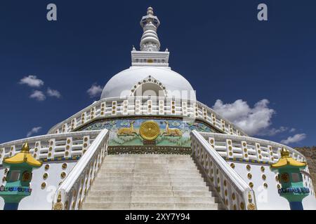 Shanti Stupa vicino a Leh, Ladakh, India, Asia Foto Stock