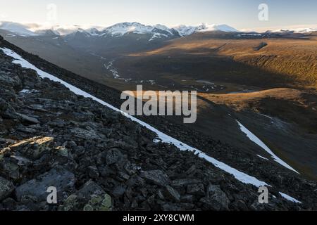 Vista della montagna più alta della Svezia, Kebnekaise, Kebnekaisefjaell, Norrbotten, Lapponia, Svezia, settembre 2012, Europa Foto Stock