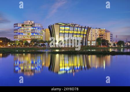 Bangalor India, 3 marzo 2011: Cielo notturno della città di Bangalore al Bagmane Tech Park o India Silicon Valley Foto Stock