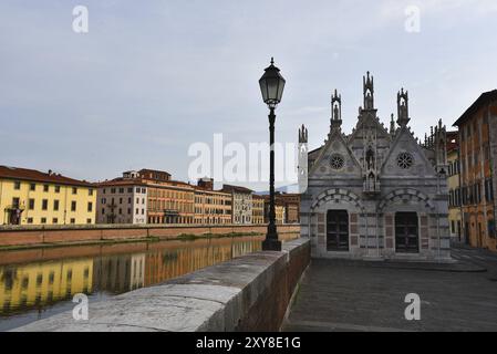 Pisa, Italia. 17 settembre 2023. La chiesa di Santa Maria della spina nel centro storico di FlorePisa Foto Stock