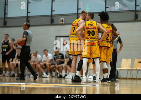 Teamkreis Kirchheim, GER, MHP Riesen Ludwigsburg vs. Kirchheim Knights, Basketball, Testspiel, Spielzeit 2024/2025, 28.08.2024, foto: Eibner-Pressefoto/Sascha Walther Foto Stock