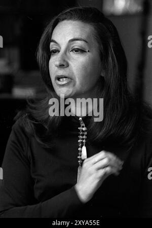 L'attrice argentina Inda Ledesma durante un'intervista a Buenos Aires, Argentina, 28 maggio 1971. Foto Stock