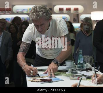 FRANCOFORTE SUL MENO, Germania, 21 ottobre 2023: Peter Maffay (*1949, cantante e musicista tedesco) ritratto alla 75a Fiera del Libro di Francoforte, Europa Foto Stock