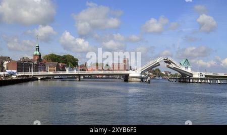 Kappeln con ponte bascule aperto Foto Stock