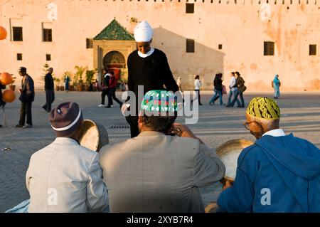 Artisti di strada in Meknes, Marocco. Foto Stock