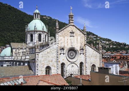 Cattedrale medievale di Como sul Lago di Como, Italia, Europa Foto Stock