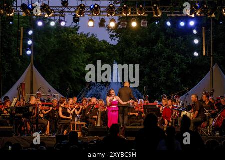 Concha Buika con l'Orchestra Sinfonica delle Isole Baleari, Paseo del Born, Palma, Maiorca, Spagna, Europa Foto Stock