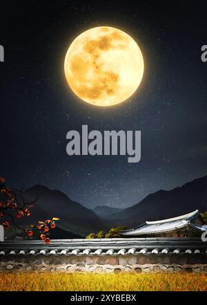 Festa tradizionale coreana Chuseok striscione di ringraziamento e Chuseok biglietto di auguri sfondo con abbondanza di luna piena autunnale, casa piastrellata e orecchie di riso Foto Stock