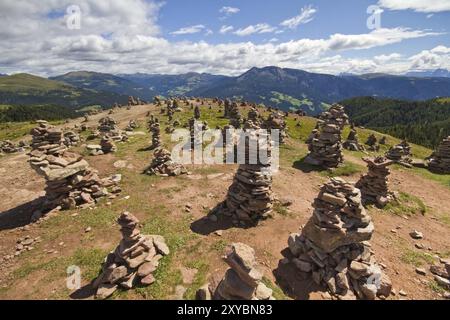 Cairns nelle Alpi italiane Foto Stock