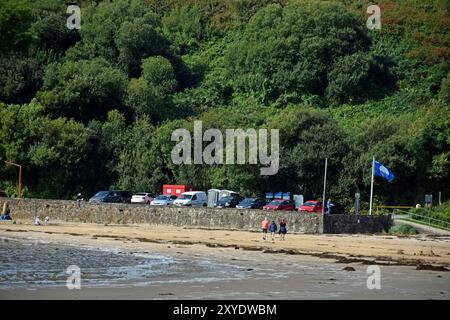 Parcheggio auto a Fintragh o Fintra Beach vicino a Killybegs, contea di Donegal, Irlanda. Foto Stock