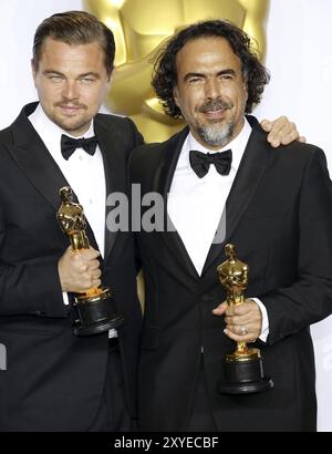 Leonardo DiCaprio e Alejandro Gonzalez Inarritu al 88° Annual Academy Awards, Press Room, tenutosi presso il Loews Hollywood Hotel di Hollywood, USA, in data Foto Stock