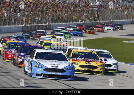 4 novembre 2018, ft. Worth, Texas, Stati Uniti: Ryan Blaney (12) combatte per conquistare la posizione durante la AAA Texas 500 al Texas Motor Speedway in Foto Stock