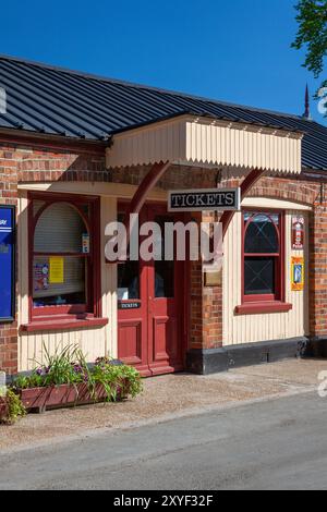 Regno Unito, Inghilterra, Kent, Tenterden Town Station sulla Kent & East Sussex Conserve Steam Railway Foto Stock