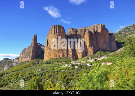 Mallos de Aguero in Aragona, spagnolo, Mallos de Aguero in Aragona, Spagna, Europa Foto Stock