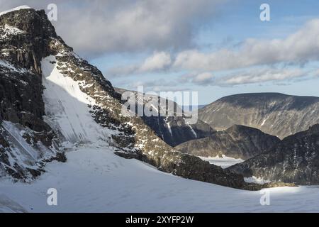 Ghiacciaio di Bjoerlings con la cima sud del Kebnekaise, Norrbotten, Lapponia, Svezia, agosto 2013, Europa Foto Stock