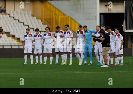 Brugge, Belgio. 29 agosto 2024. I giocatori di Wisla sono stati fotografati in vista di una partita di calcio tra il belga Cercle Brugge KSV e il polacco Wisla Krakow, giovedì 29 agosto 2024 a Brugge, tappa di ritorno dei play-off per la competizione UEFA Conference League. Cercle ha vinto la gara di andata 1-6. BELGA FOTO KURT DESPLENTER credito: Belga News Agency/Alamy Live News Foto Stock