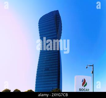 Torre SOCAR. Sede principale della società petrolifera Socar, Baku, Azerbaigian Foto Stock