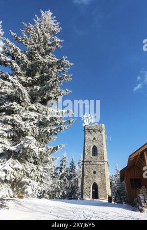 Inverno sulle montagne giganti vicino a Benecko, Repubblica Ceca Foto Stock