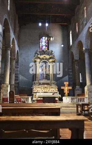 Pisa, Italia. 18 settembre 2023. L'interno di una chiesa a Pisa Foto Stock