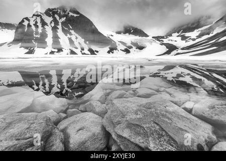 Tarfalasjoen, Kebnekaisefjaell, Norrbotten, Lapponia, Svezia, luglio 2015, Europa Foto Stock