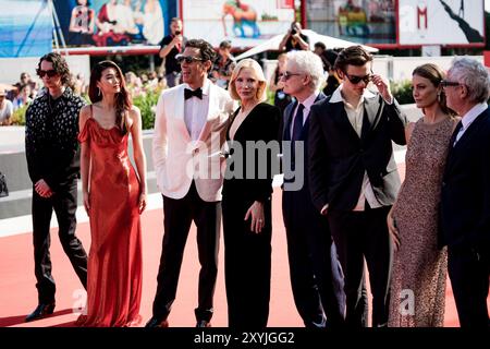 VENEZIA, ITALIA - AGOSTO 29 2024 - Tim Cook, Alfonso Cuaron, Cate Blanchett, Kevin Kline, Louis Partridge, Jung ho-yeon, Kodi Smit-McPhee, Sacha Barone Foto Stock