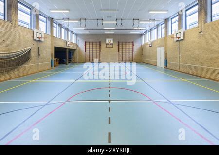 Vuoto europeo classe palestra per attività sportive a scuola n. persone Foto Stock