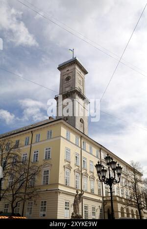 Municipio sul Rynok Aquare a Lviv (Lemberg) Foto Stock