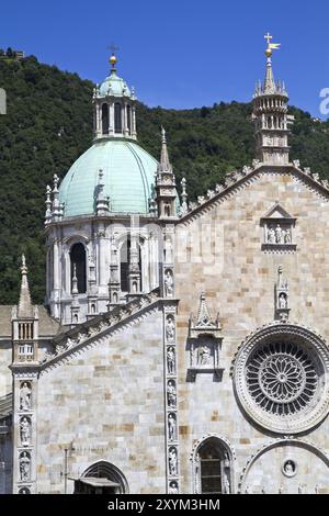 Cattedrale medievale di Como sul Lago di Como, Italia, Europa Foto Stock