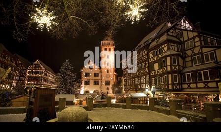 Il centro storico di Mosbach è stato decorato per Natale Foto Stock